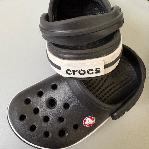 Toddler crocs - Picture 3 of 3